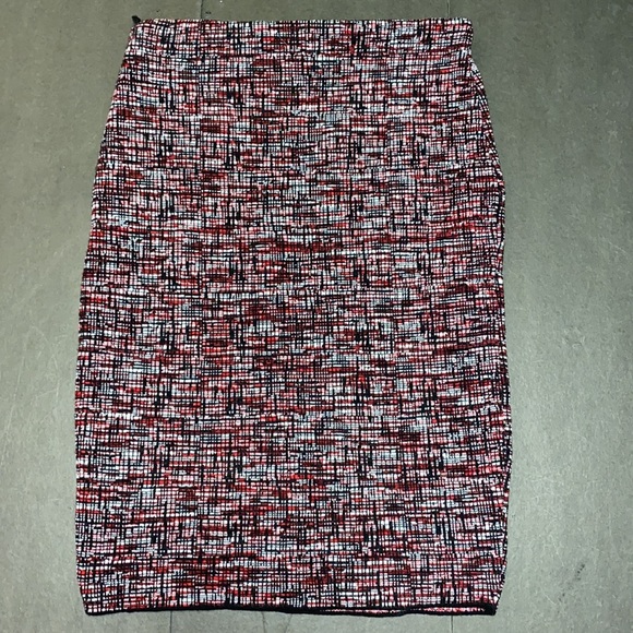 Americana Knit Small Midi Textured Skirt - Picture 4 of 4